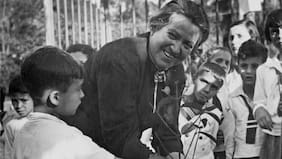 Polémica en torno al testamento de Gabriela Mistral: acusan derechos impagos y deuda histórica con niños de Montegrande