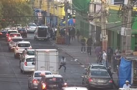 Jauría de Franklin: Carabineros concreta detención de cuatro sujetos por robo con sorpresa a vehículos en semáforo
