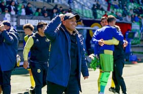 Los secretos del método Chupete Suazo que tiene a San Luis a un paso de la gloria
