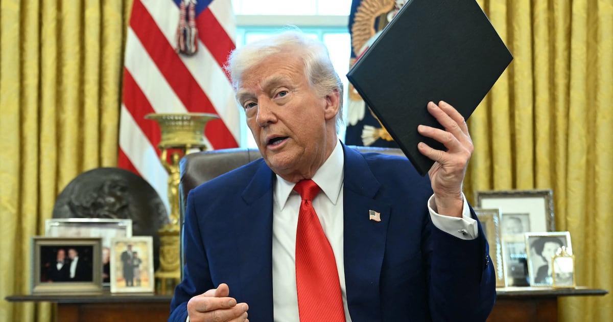 Estados Unidos y Venezuela: la batalla legal por el futuro de 300 mil migrantes venezolanos en EE.UU.: Entre la política y la justicia, un conflicto que trasciende fronteras