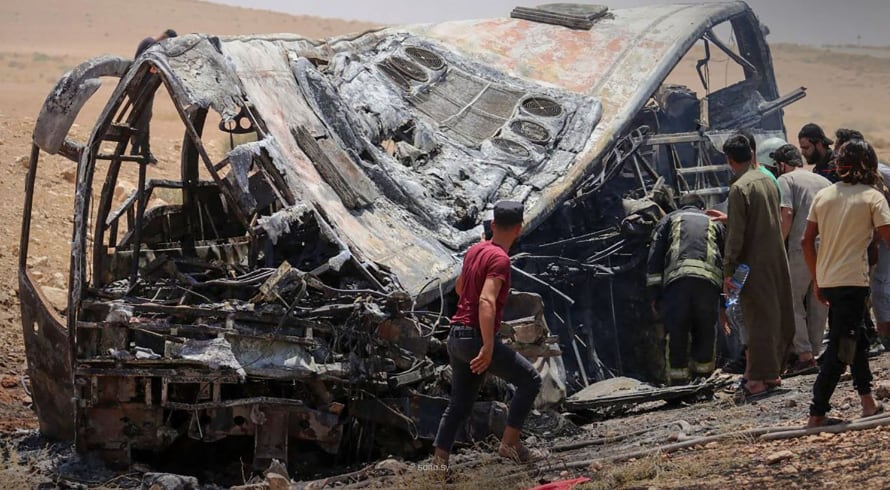 Al menos 35 muertos y 30 heridos deja choque entre dos buses en Siria