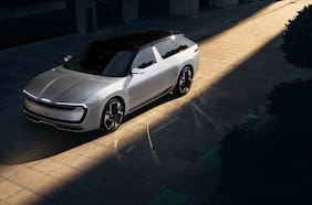 Skoda se resiste a la muerte de los station wagons
