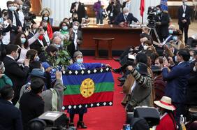 Un sistema semipresidencial, Congreso unicameral y mantener autonomía del Banco Central: Las definiciones constitucionales de Elisa Loncón