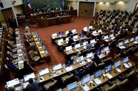 “Hemos aprobado esta ley, aunque hay muchas cosas que no nos gustan”: las reacciones tras despacho de la ley corta de isapres