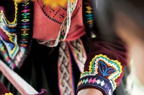 Manos artesanas, mentes creativas