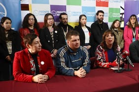 FA acusa al gobierno de “bajarle impuestos a los súper ricos” y defiende a Grau ante acusación constitucional