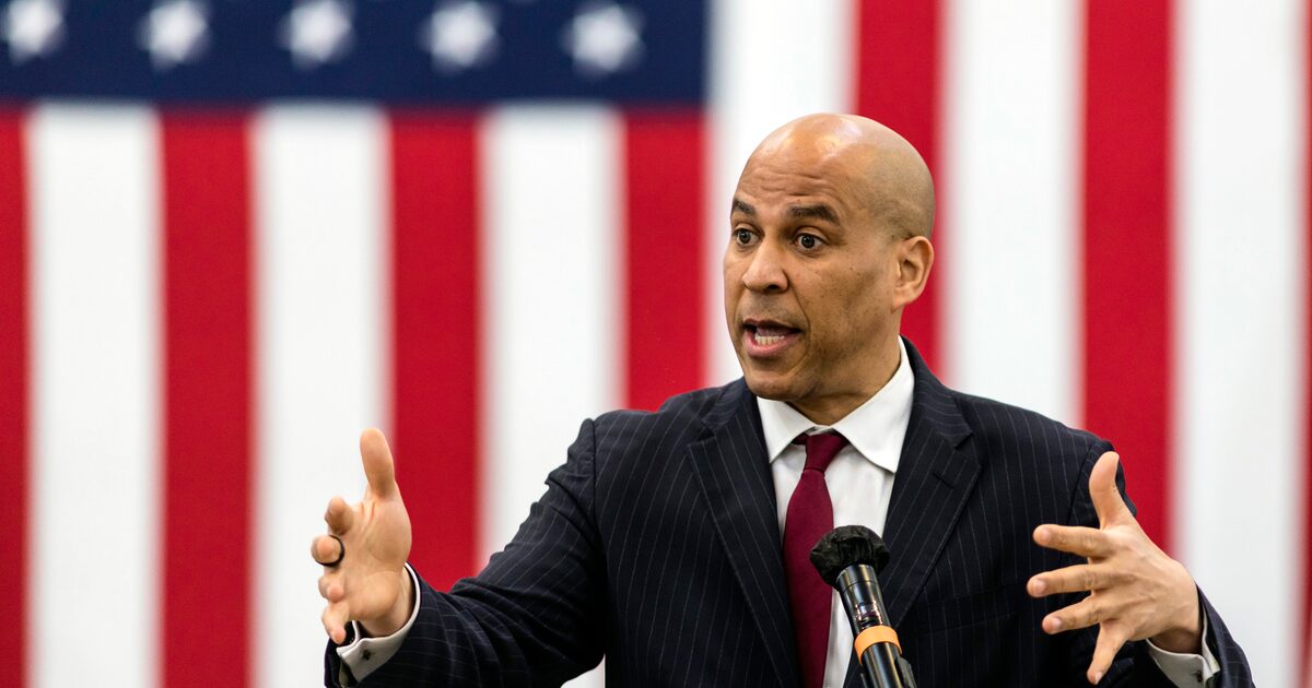 Senador Cory Booker rompe récord con discurso maratónico: un alegato de 25 horas contra Trump