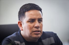 “Nadie está por sobre la ley”: alcalde de Puente Alto defiende operativo contra el comercio ambulante tras ser increpado