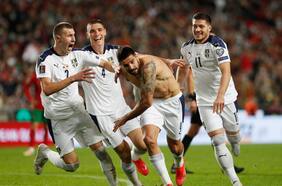 Batacazo: Serbia clasifica al Mundial y manda a Cristiano Ronaldo al repechaje