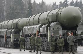 Rusia defiende que los arsenales de Reino Unido y Francia estén en las conversaciones sobre desarme nuclear