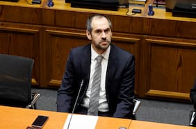 Senado se prepara para rechazar AC contra Grau en medio de aumento de recriminaciones en la derecha