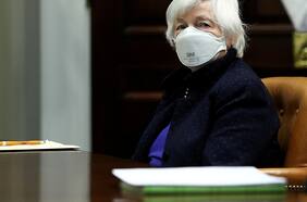 Yellen dice que se necesita más trabajo para abordar debilidades expuestas por la pandemia