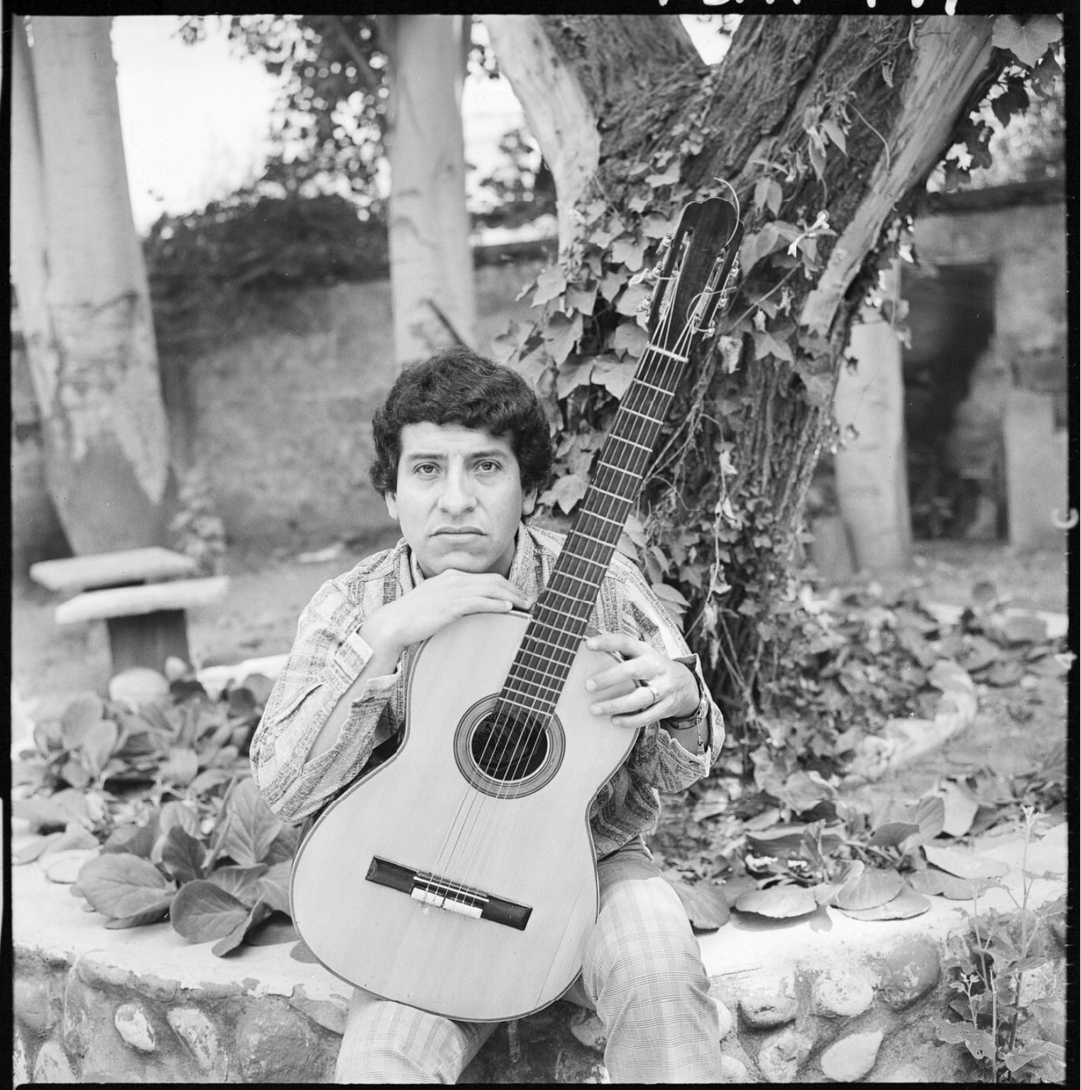 Víctor Jara
Foto: Hans Ehrmann.