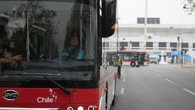 Mujeres al volante: Red Movilidad alcanza récord histórico con 2.402 conductoras en el transporte público