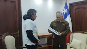 Familia de niño que perdió la vida en encerrona en San Bernardo se reúne con general director de Carabineros