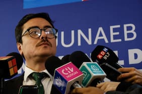 Director de Junaeb expone en la primera sesión de la comisión investigadora del Programa de Alimentación Escolar