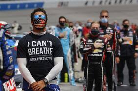 Encuentran una soga en el garage del piloto de la Nascar que encabeza la lucha al racismo