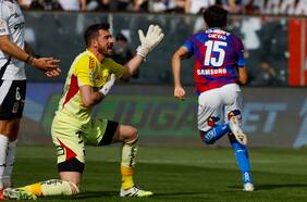 Antes del minuto: revisa el gol de Cristián Cuevas con el que la UC golpea a Colo Colo en el Monumental