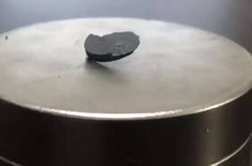 De resonancias médicas a trenes que levitan: físicos chilenos prueban bondades de LK99, el superconductor del futuro