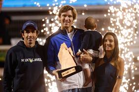 “Siempre confié en ti”: el español Juan Ozón sorprende y deja de ser el técnico de Nicolás Jarry