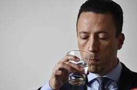 Los detalles del millonario contrato que firmó Eduardo Carlezzo en la lucha por meter a Chile en Qatar 2022