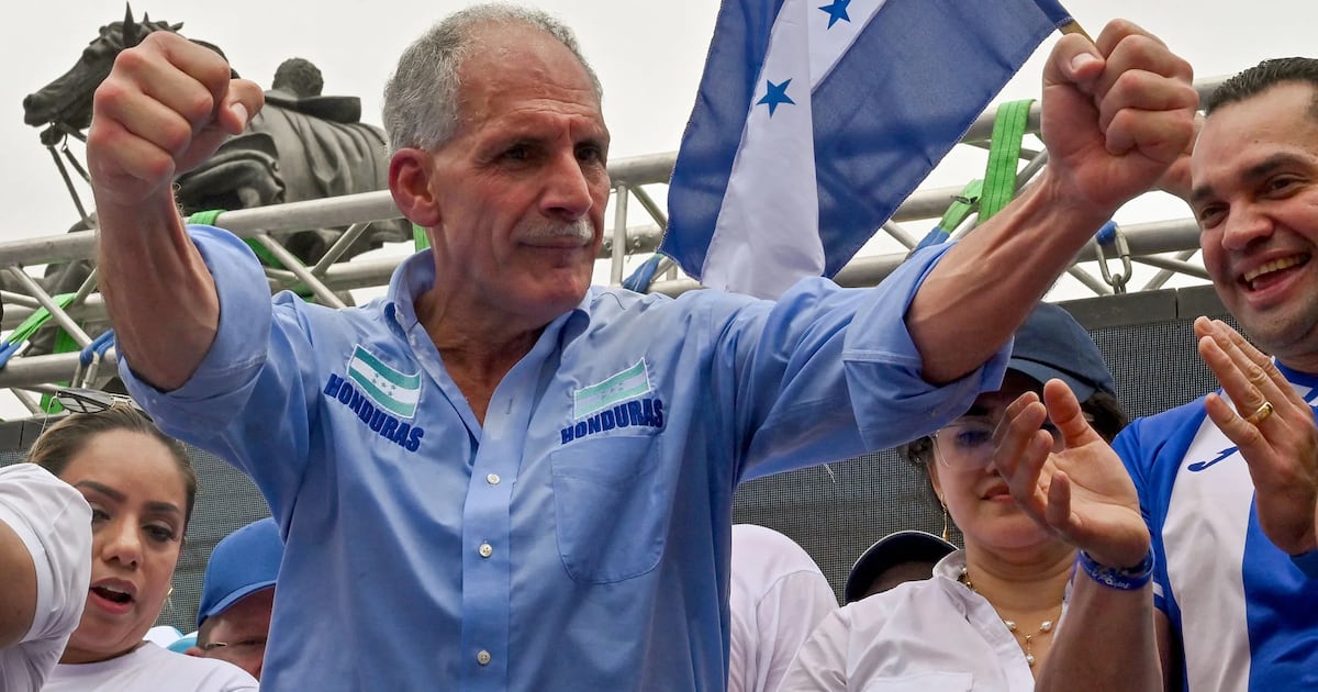 Honduras confirma su giro a la derecha: un empate técnico y una elección marcada por la intervención de Trump