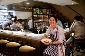 Toma una clase gratuita de cocina sustentable con dos chefs de lujo, "China" Bazán y Narda Lepes