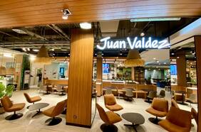 Juan Valdez sigue su expansión en Chile con inauguración de su primera tienda en Rancagua