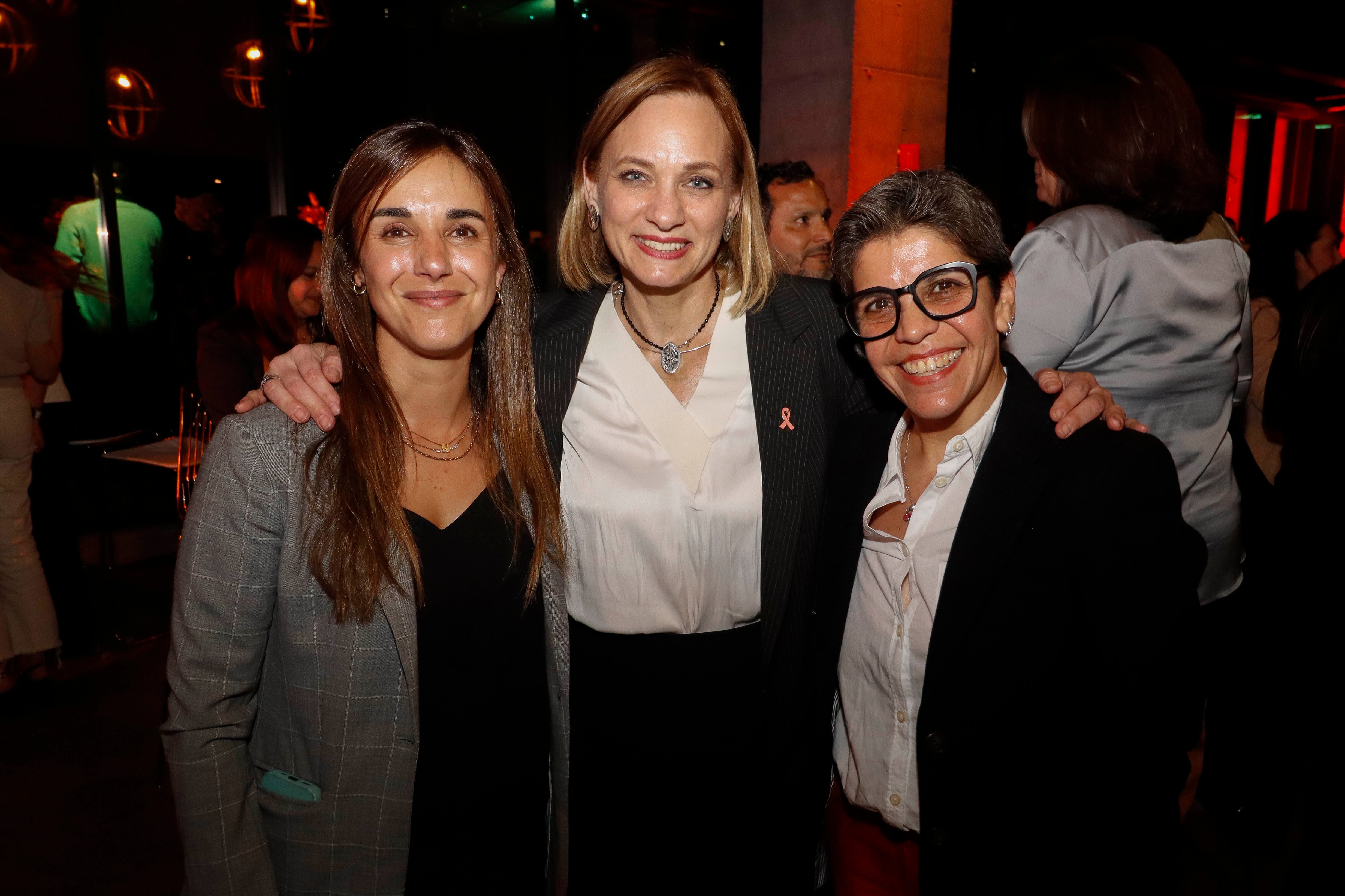 Natalia González, presidenta del Consejo para la Transparencia; Carolina Goic, directora ejecutiva CECAN y Tania Morales, consultora independiente en salud.