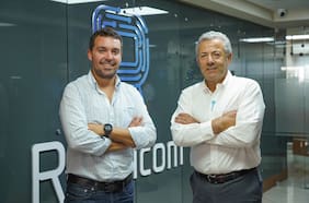Mercado Libre sigue apostando por tecnología made in Chile y adquiere la firma de pagos Redelcom