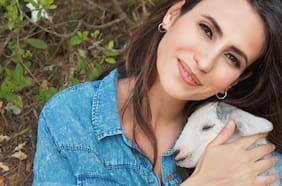 Carolina Galvani, fundadora de Sinergia Animal: “Es inaceptable que las empresas ignoren el bienestar de los animales”