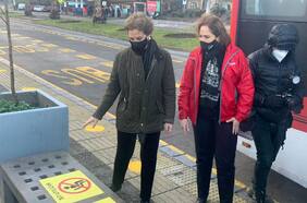 “Urbanismo táctico”: intervenciones en paraderos de la Región Metropolitana que buscan el distanciamiento físico tienen un 50,9% de avance