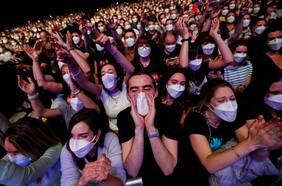 Test rápidos, mascarillas y trazabilidad: las lecciones que deja el primer “concierto como los de antes” en Barcelona