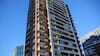 Tras fatal caída de niña en Las Condes: comisión de Vivienda aprueba proyecto que obliga medidas de seguridad en departamentos