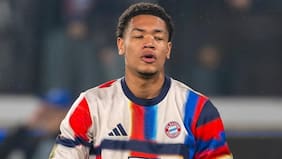 El adolescente de 16 años que va al rescate del arco de Bayern Múnich en la Champions League