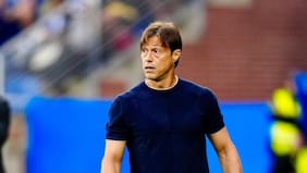 ¿Alexis y Suazo se quedan sin DT? En España aseguran que Matías Almeyda será destituido del Sevilla en las próximas horas