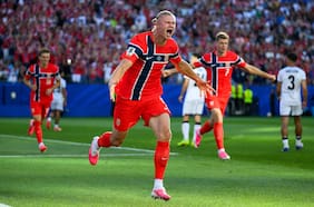 Un debut a la altura: Erling Haaland no perdona a Irak y encumbra a Noruega con un doblete en su primer Mundial