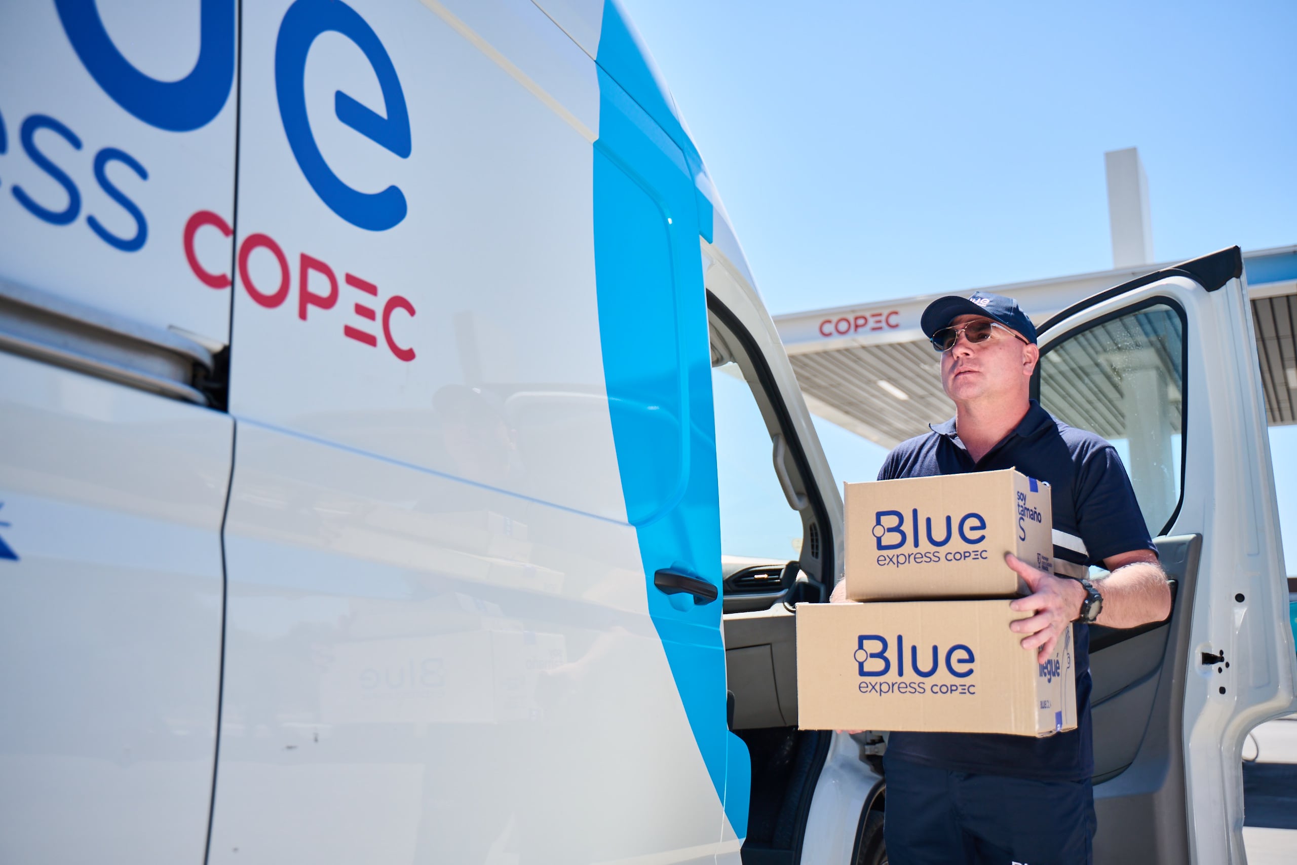 Blue Express refuerza apuesta por lockers inteligentes y prevé un mejor 2027: “Después de marzo vamos a volar”