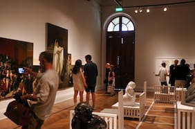 ¿Sacaron los marcos de los cuadros por “apatronados” en el Bellas Artes? La verdad tras una declaración polémica