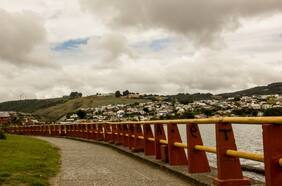 Constructora Claro, Vicuña, Valenzuela demanda al Fisco y exige $11.567 millones por obra en Chiloé