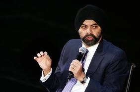 Biden nomina a expresidente ejecutivo de MasterCard para dirigir el Banco Mundial