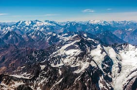 El problema de la falta de nieve: Los factores que quitan el blanco de la cordillera