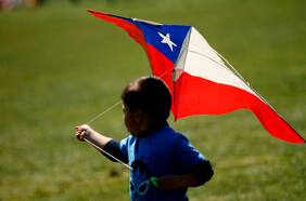 Fiestas Patrias: los 20 puntos críticos para elevar volantines en cercanías de autopistas de la Región Metropolitana