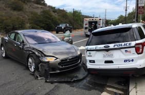 EE.UU. investiga el Autopilot de Tesla por 11 accidentes con vehículos de emergencia