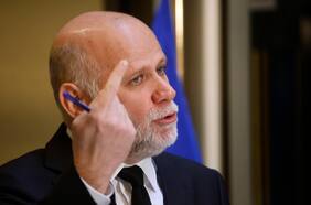 Elizalde dice que el gobierno planteó con anticipación proyecto que restringe voto extranjero y se abre a “principio de reciprocidad”