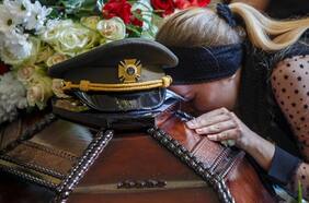 Ucrania cifra en 10.000 los soldados fallecidos entre sus tropas