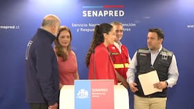 Evacúan edificio de Senapred por activación de alarma en medio de balance de incendios forestales