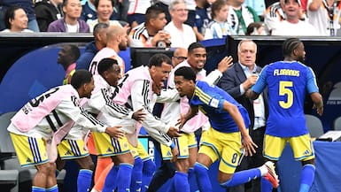 El “abuelo” del Mundial: técnico de Curazao se convierte en el más longevo en dirigir en la historia del torneo