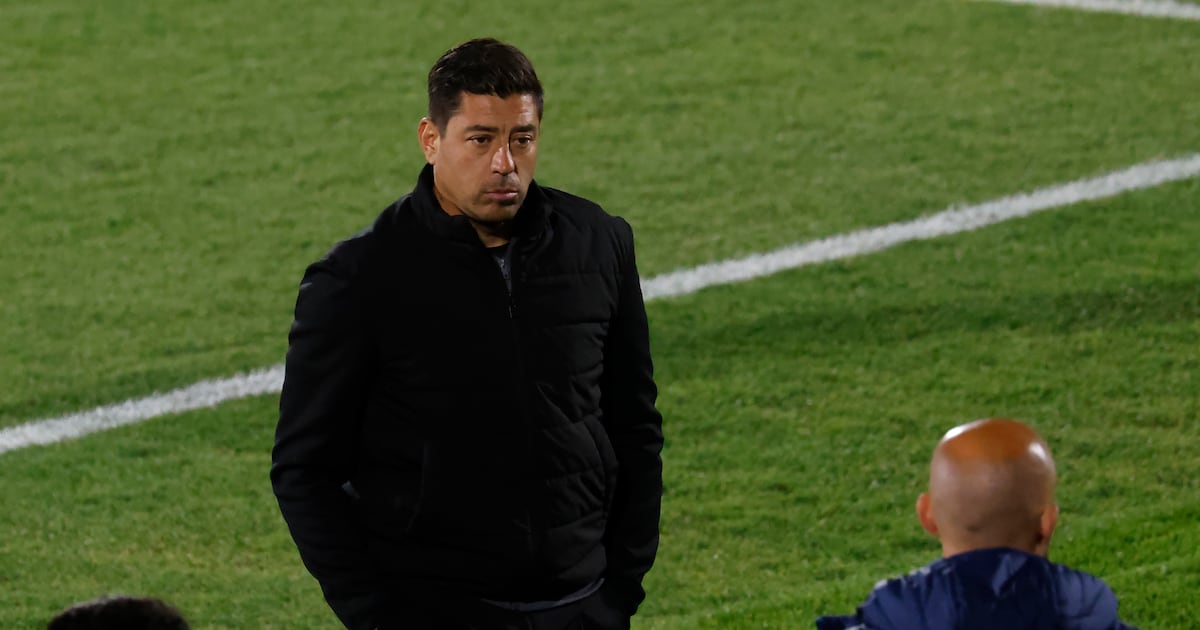 La respuesta de Nicolás Córdova a Arturo Vidal tras las críticas a su labor como DT de la Roja Sub 20