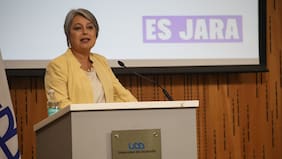 Postnatal masculino y tarifa de transporte rebajada para cuidadoras: las medidas de Jara en equidad de género